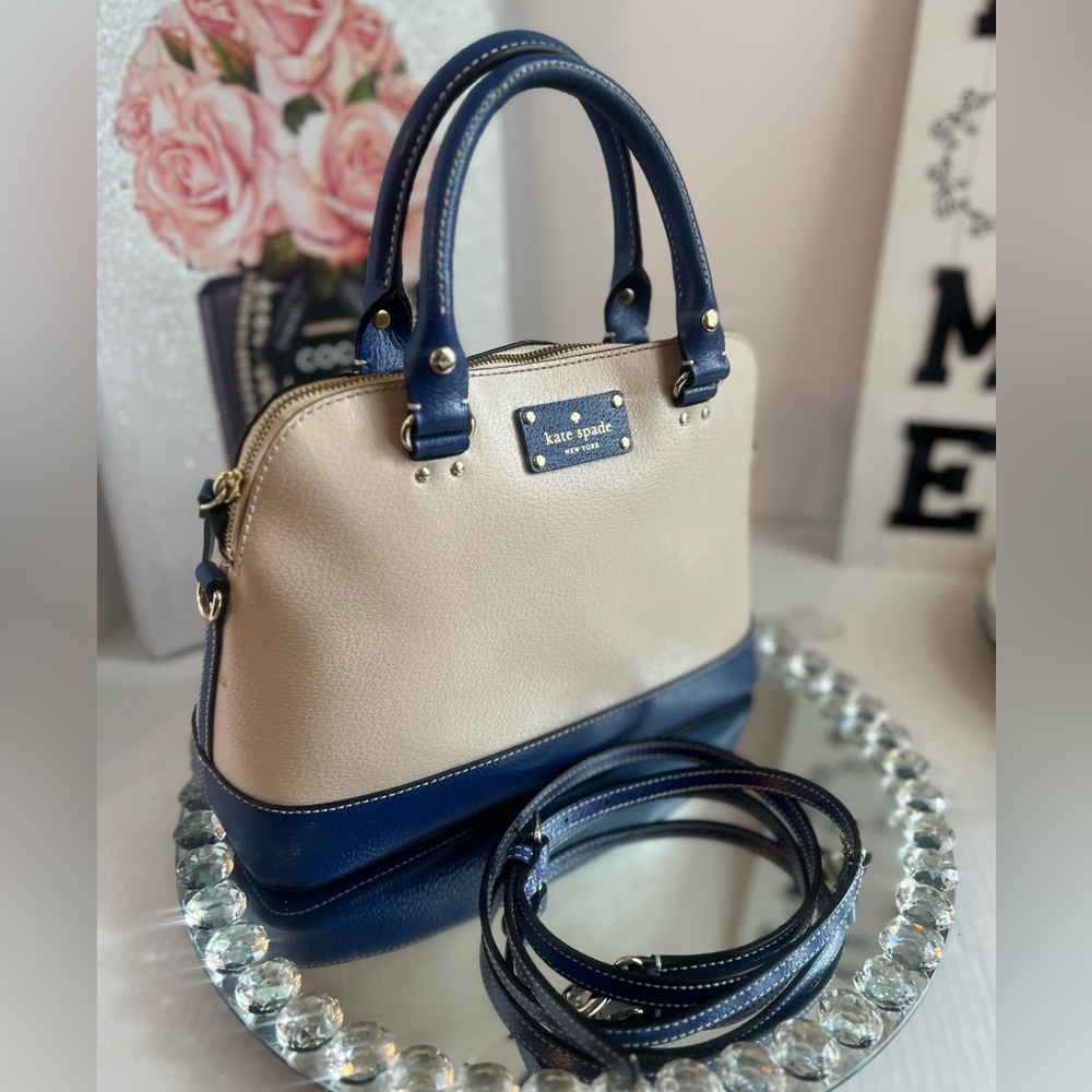 Kate Spade Wellesley Rachelle navy and cream Saffiano leather Crossbody bag - Picture 2 of 10